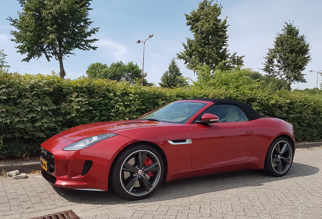 Jaguar F-TYPE S Convertible