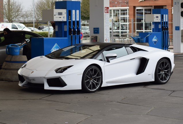 Lamborghini Aventador LP700-4 Roadster