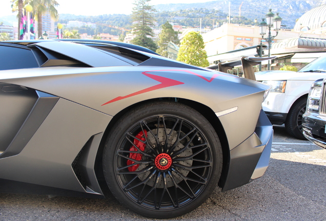 Lamborghini Aventador LP700-4 Roadster