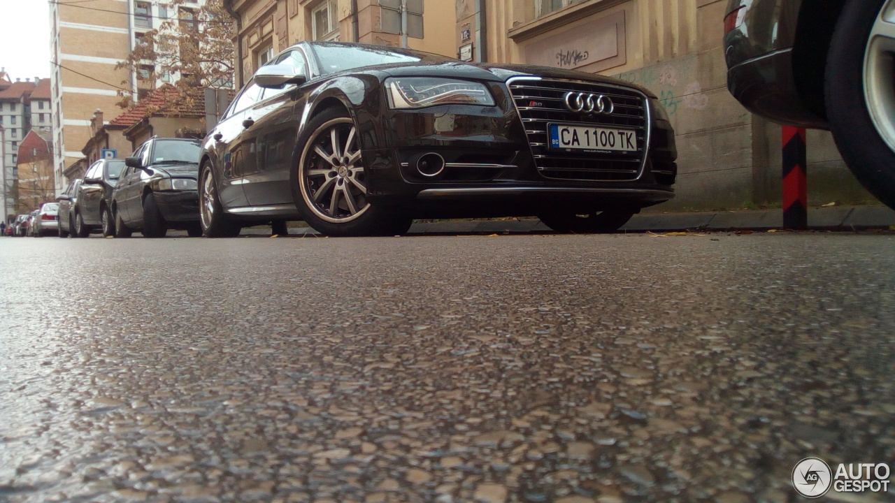 Audi S8 D4