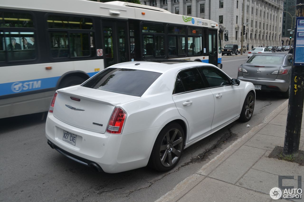 Chrysler 300C SRT8 2013