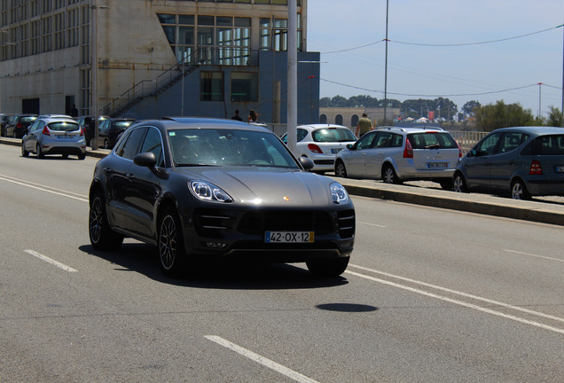 Porsche 95B Macan Turbo