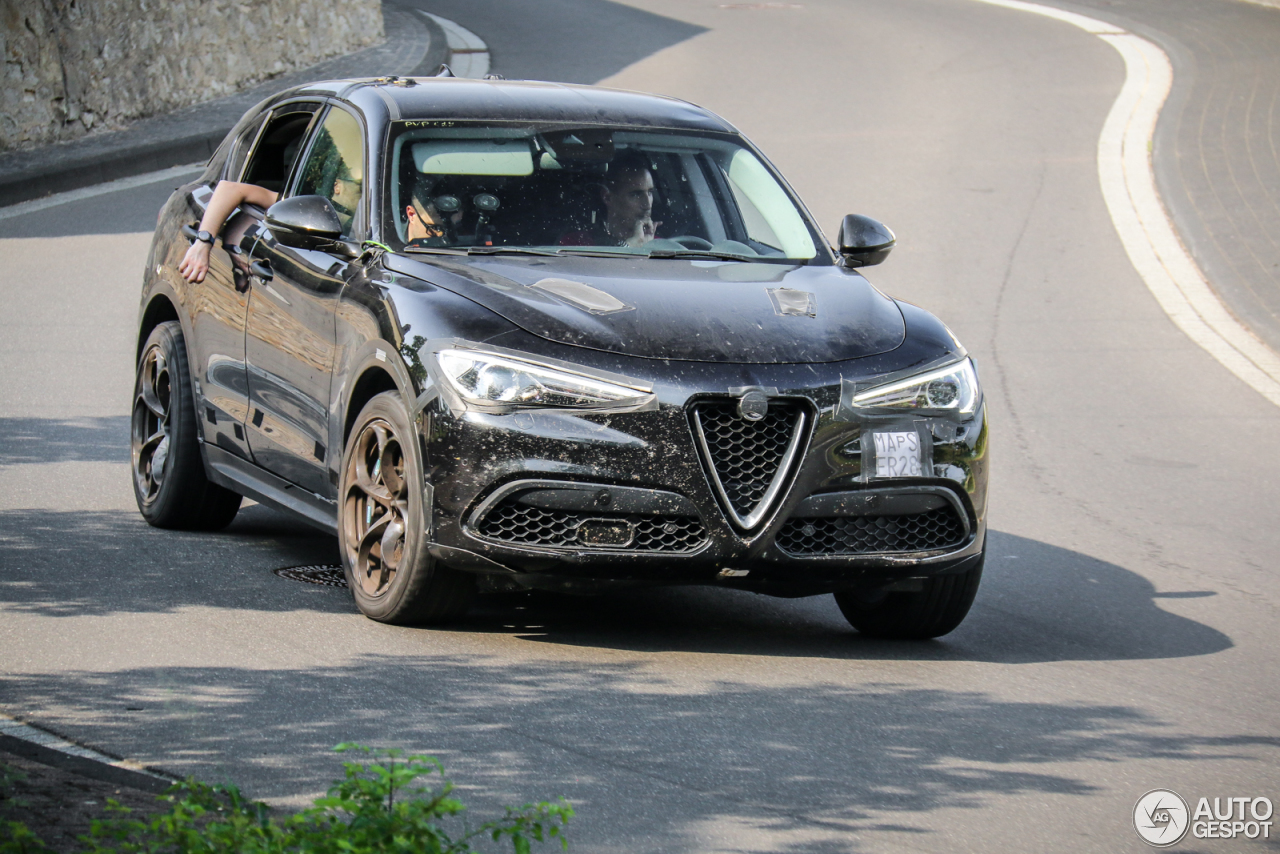 Alfa Romeo Stelvio Quadrifoglio