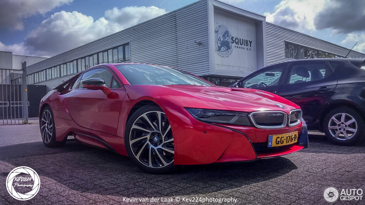 BMW i8