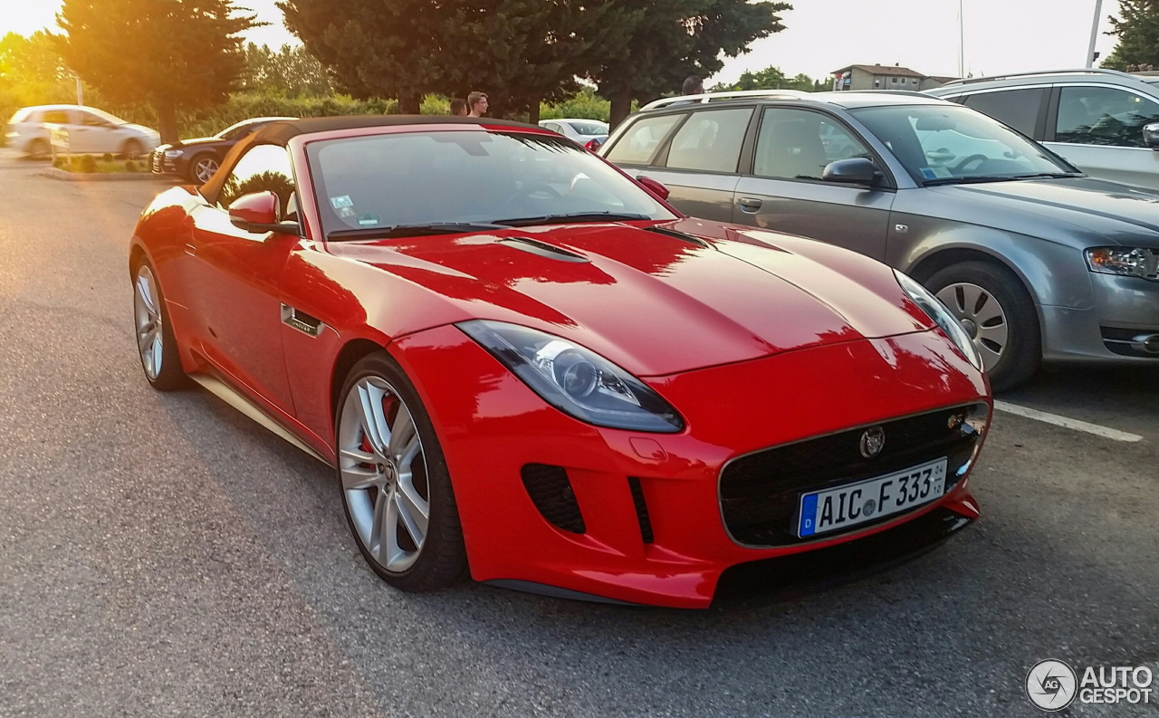 Jaguar F-TYPE S V8 Convertible