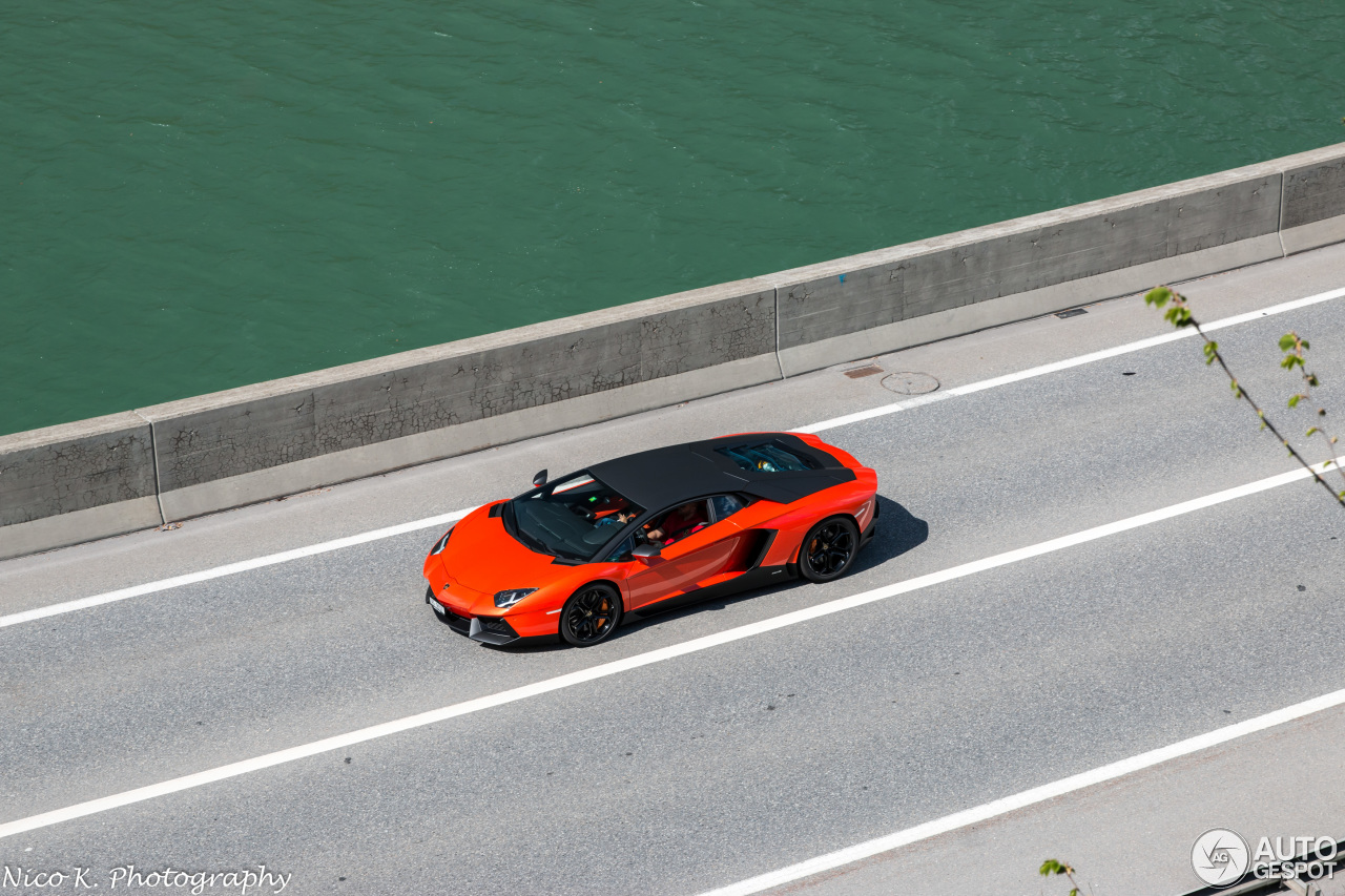 Lamborghini Aventador LP700-4