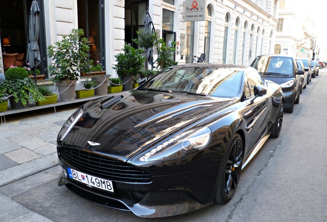 Aston Martin Vanquish 2013