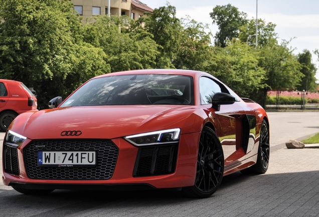 Audi R8 V10 Plus 2015