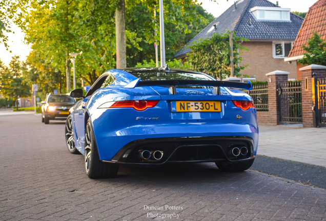 Jaguar F-TYPE SVR Coupé