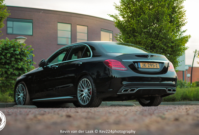 Mercedes-AMG C 63 S W205