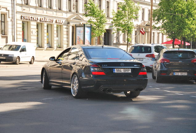 Mercedes-Benz S 63 AMG W221