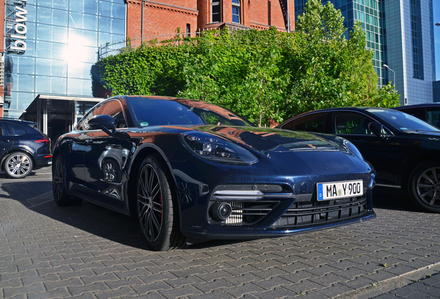 Porsche 971 Panamera Turbo