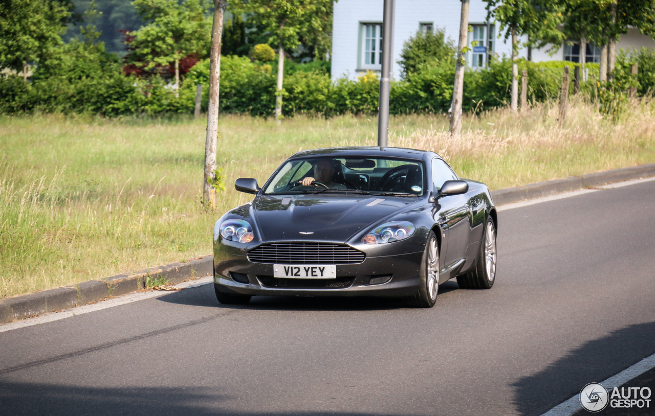 Aston Martin DB9