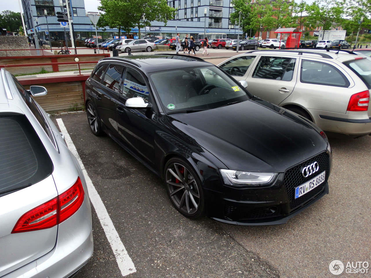 Audi RS4 Avant B8