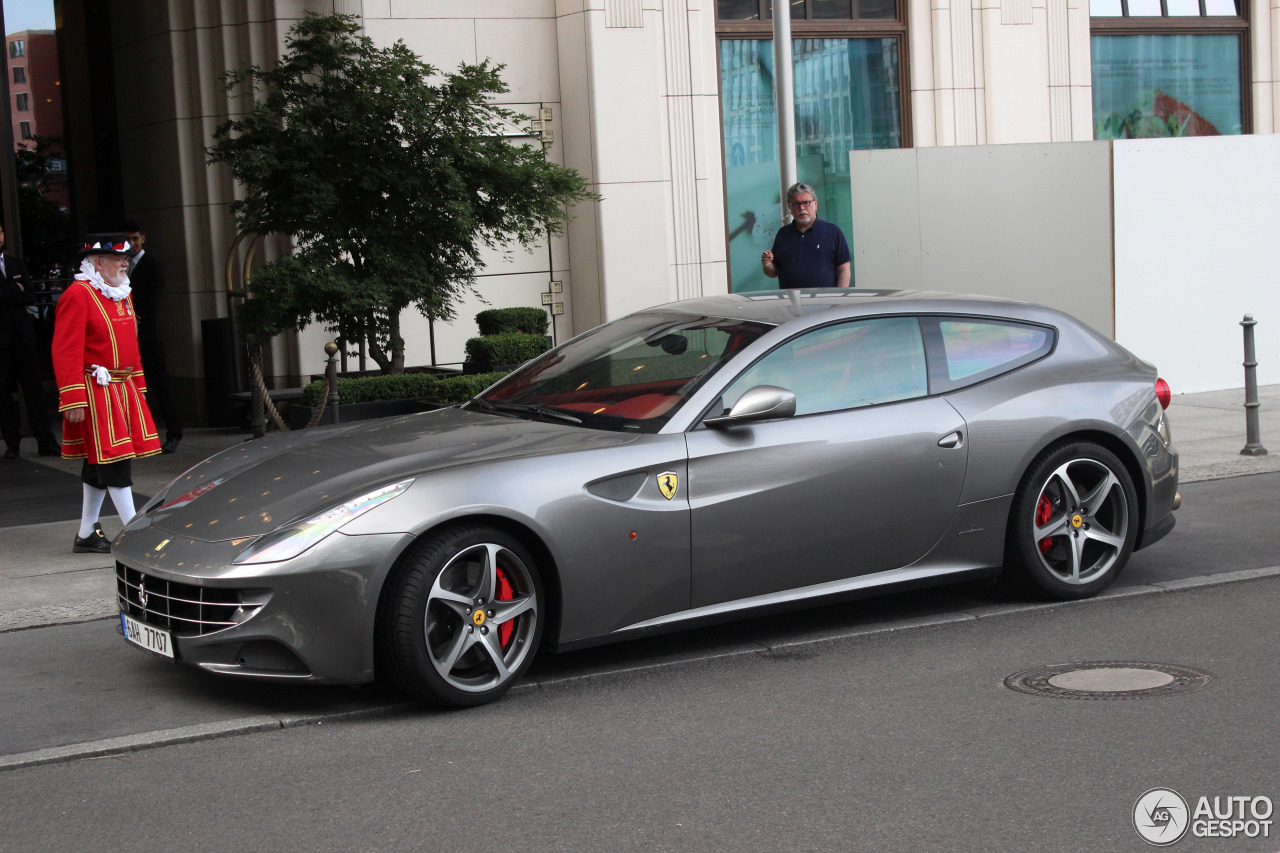 Ferrari FF