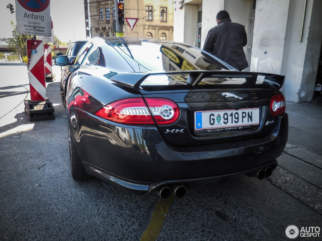 Jaguar XKR-S 2012