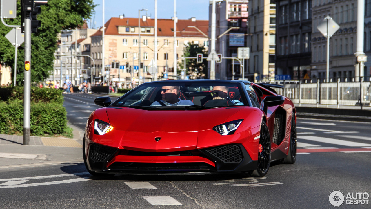 Lamborghini Aventador LP750-4 SuperVeloce Roadster