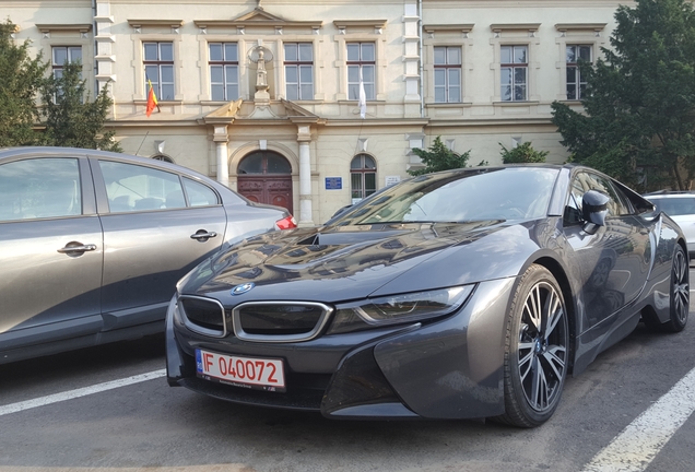 BMW i8