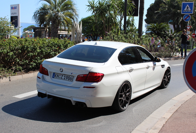 BMW M5 F10 2011