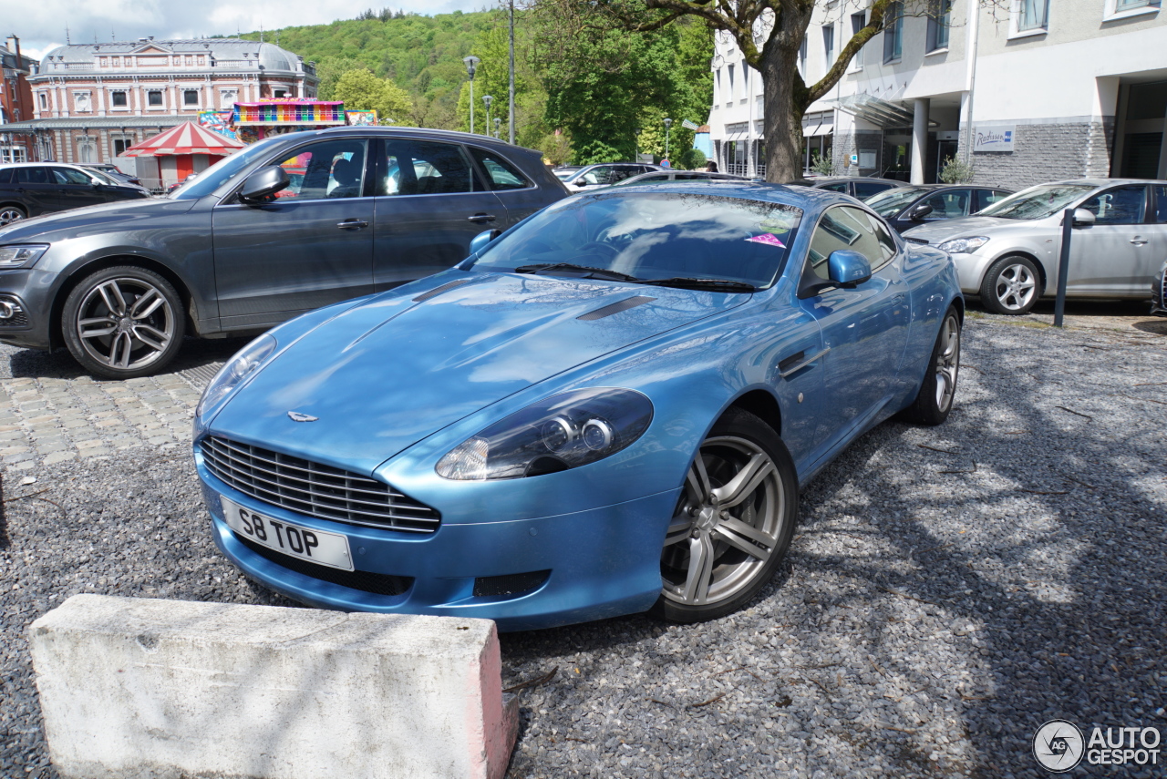 Aston Martin DB9