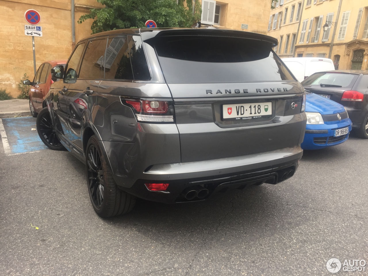 Land Rover Range Rover Sport SVR