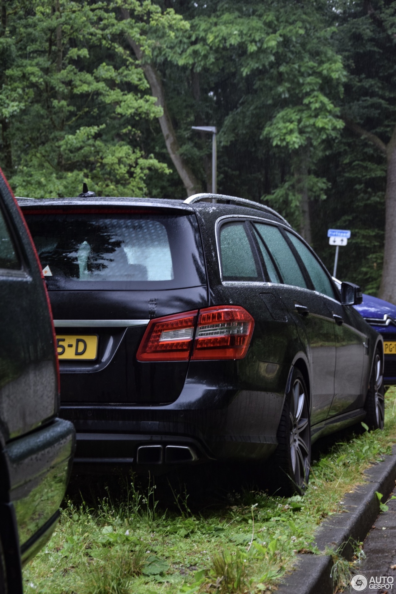 Mercedes-Benz E 63 AMG S212 V8 Biturbo