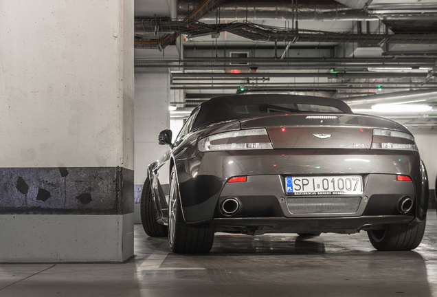 Aston Martin V8 Vantage Roadster 2012