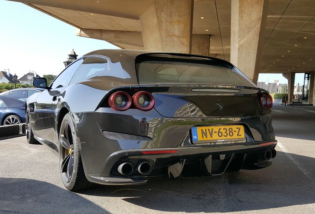 Ferrari GTC4Lusso