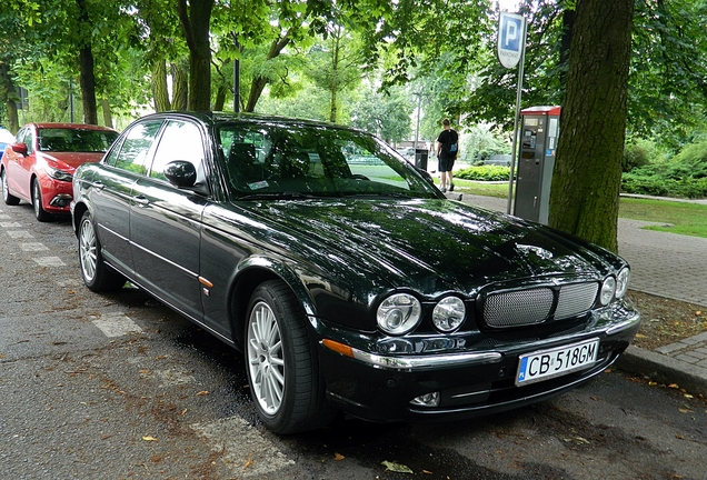 Jaguar XJR