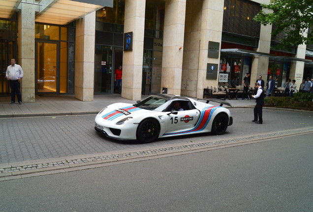 Porsche 918 Spyder Weissach Package