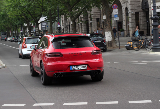 Porsche 95B Macan GTS