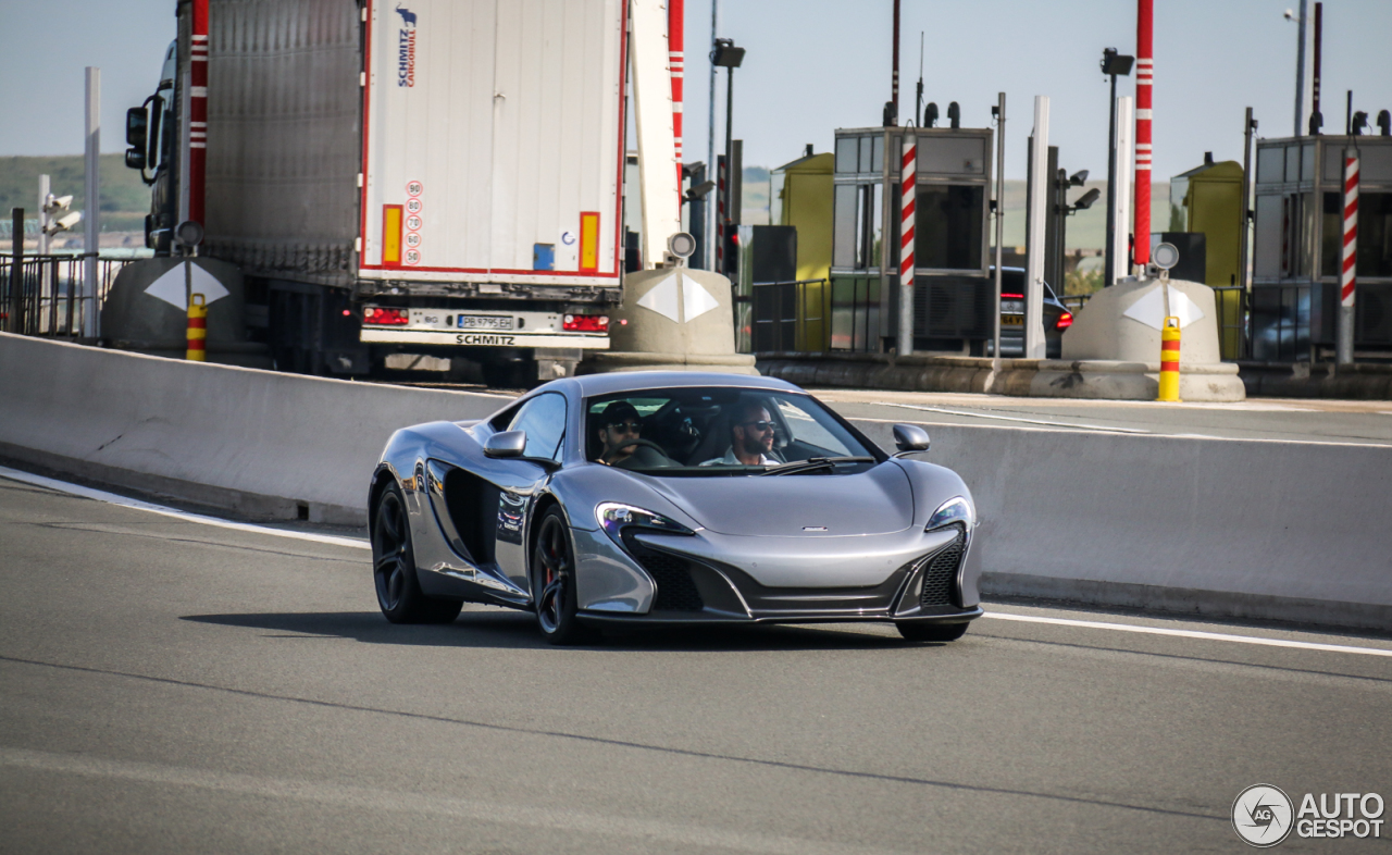 McLaren 650S