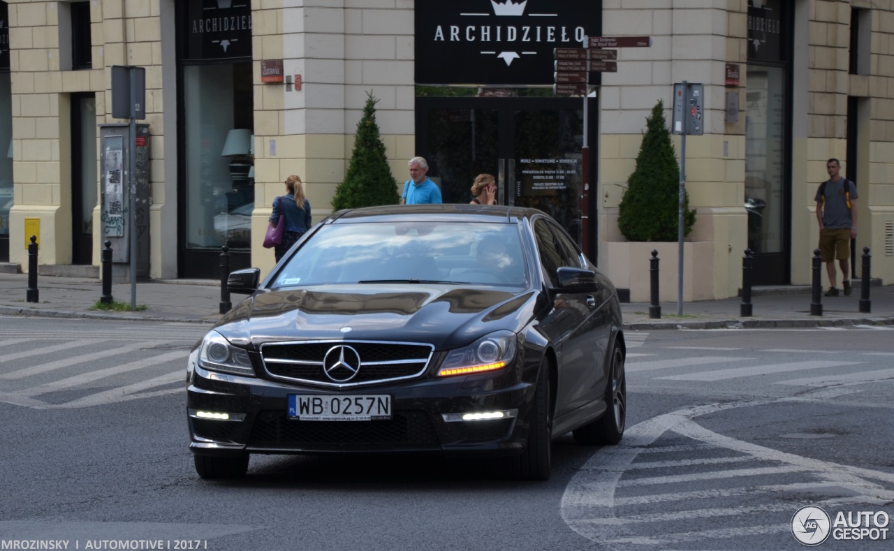 Mercedes-Benz C 63 AMG W204 2012