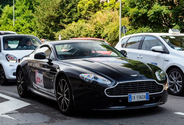 Aston Martin V8 Vantage S