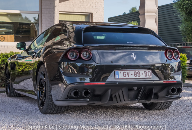 Ferrari GTC4Lusso