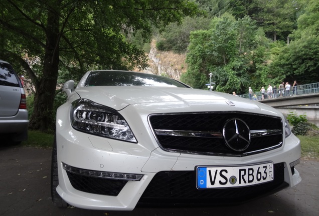 Mercedes-Benz CLS 63 AMG X218 Shooting Brake