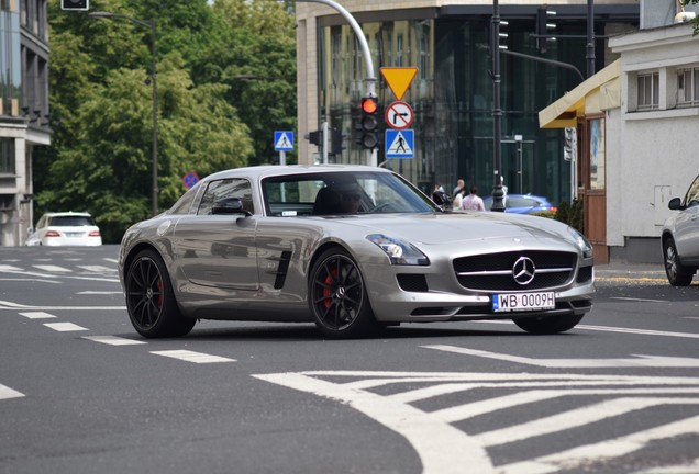 Mercedes-Benz SLS AMG GT