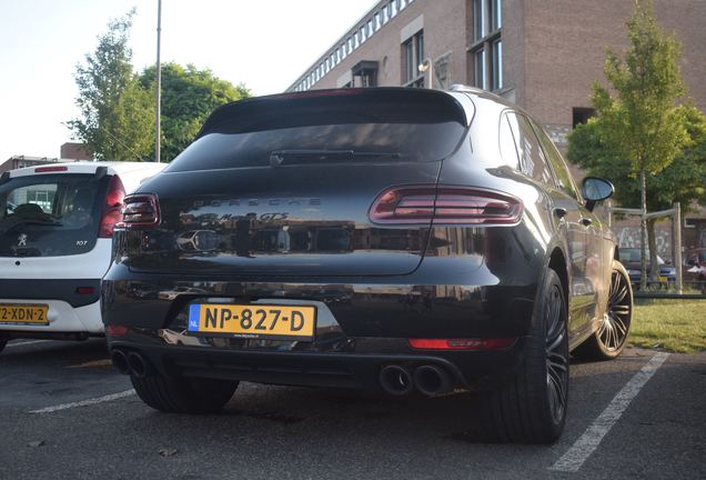 Porsche 95B Macan GTS