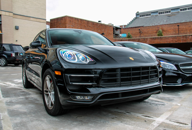 Porsche 95B Macan Turbo