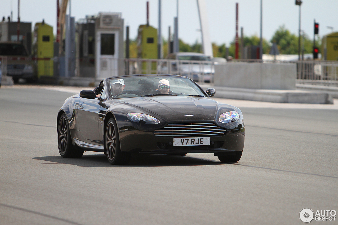 Aston Martin V8 Vantage Roadster