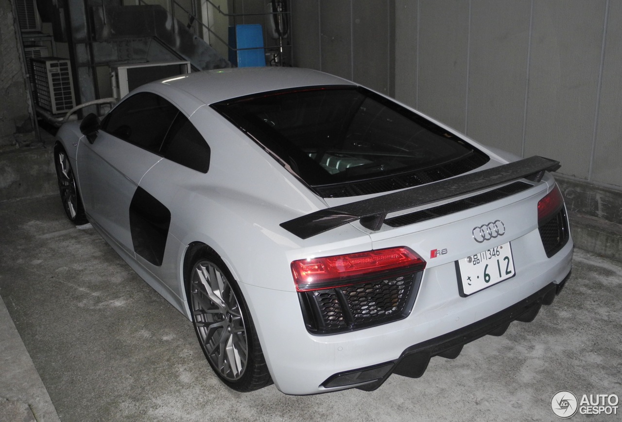 Audi R8 V10 Plus 2015