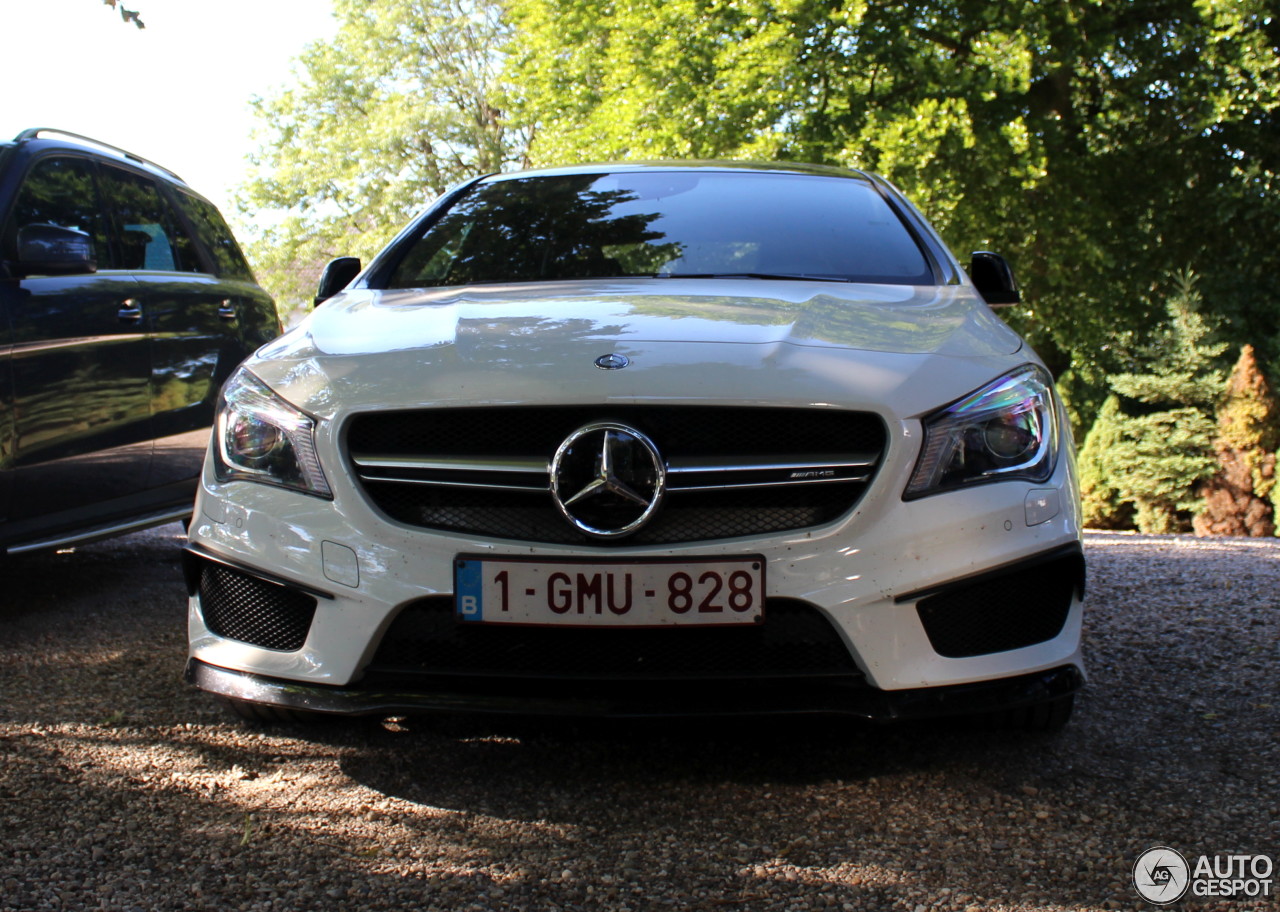 Mercedes-Benz CLA 45 AMG C117