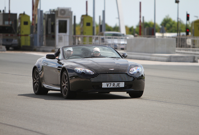 Aston Martin V8 Vantage Roadster