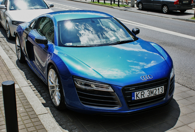 Audi R8 V10 Plus 2013