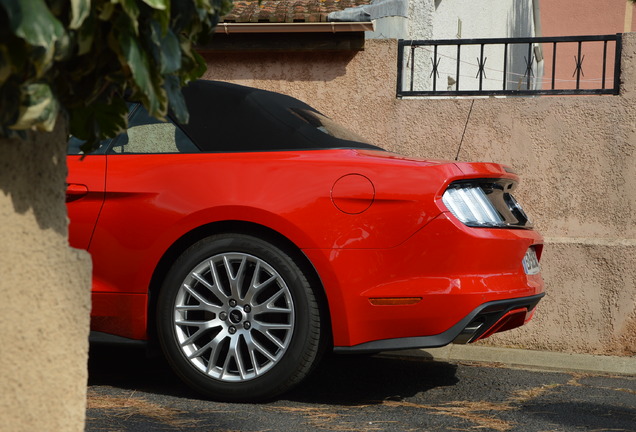 Ford Mustang GT Convertible 2015