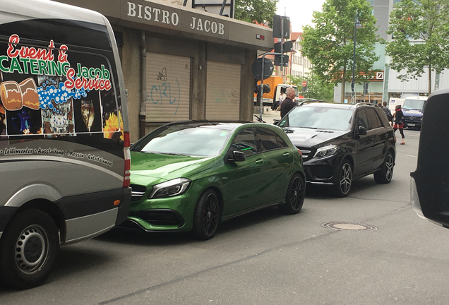 Mercedes-AMG A 45 W176 2015