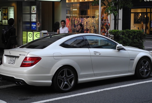 Mercedes-Benz C 63 AMG Coupé