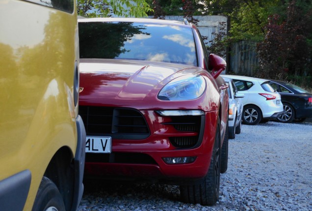 Porsche 95B Macan GTS