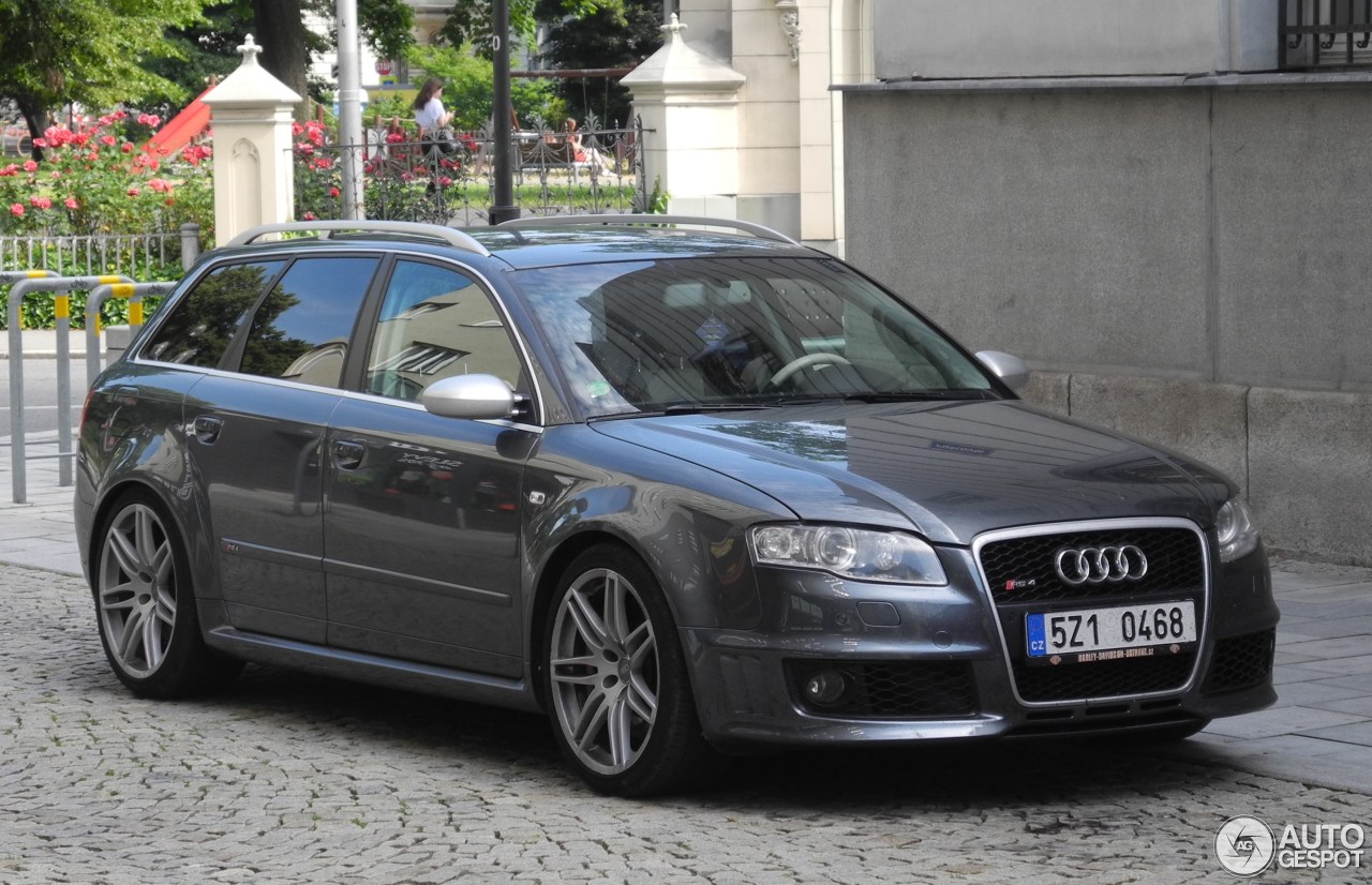 Audi RS4 Avant B7