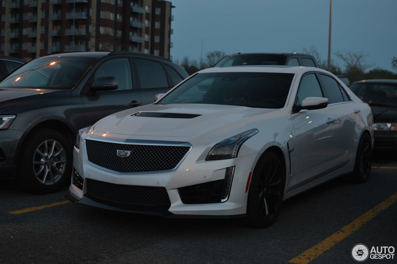 Cadillac CTS-V 2015